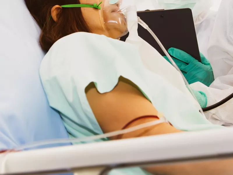 Έκκληση ανεμβολίαστης Tik Toker πριν πεθάνει: «Δεν έπρεπε να περιμένω, κάντε το εμβόλιο» (vid)