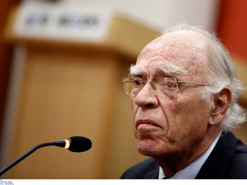 Αποσωληνώθηκε ο Βασίλης Λεβέντης