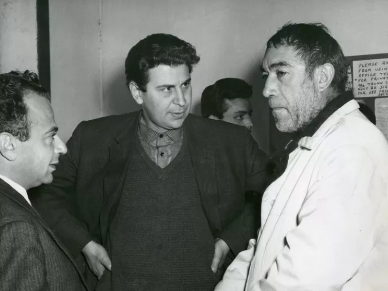 Μίκης Θεοδωράκης: Όταν ο «Ζορμπάς» και το μυθικό συρτάκι σημάδεψαν την καριέρα του Άντονι Κουίν (vid) 