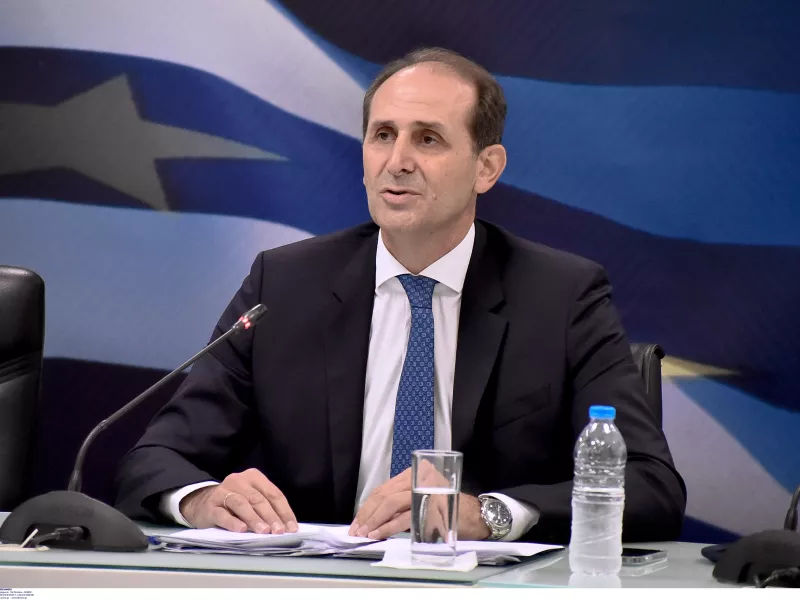 Διευκρινίσεις Βεσυρόπουλου για το αφορολόγητο στις γονικές παροχές 