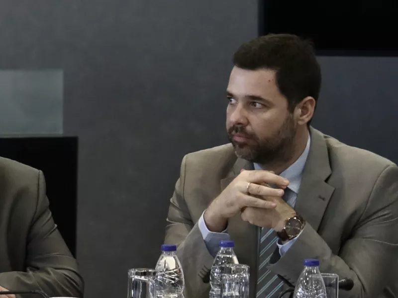 Κοντογεώργης-ΣΚΑΪ 100,3: Δεν συζητείται παράταση των διακοπών στα σχολεία- Τι είπε για γήπεδα