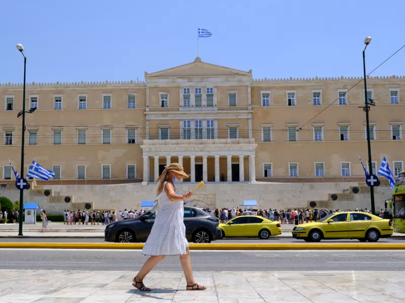  Πλατεία συντάγματα στα χρόνια της πανδημίας κορωνοϊού