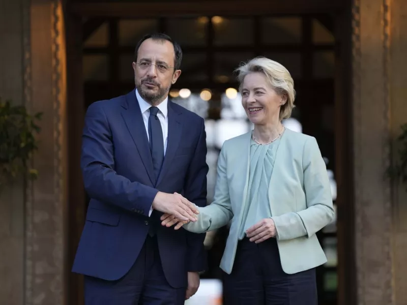 Χριστοδουλίδης με Φον ντερ Λάιεν