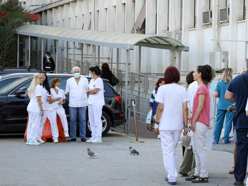 Πειραιάς: Επανέρχονται μάσκες και Rapid test για covid-19 στο Νοσοκομείο Μεταξά