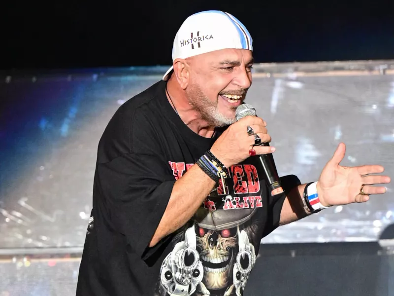 Γιάννης Ζουγανέλης: «Πλούτος είναι το συναίσθημα» λέει μετά την καταστροφή του σπιτιού του