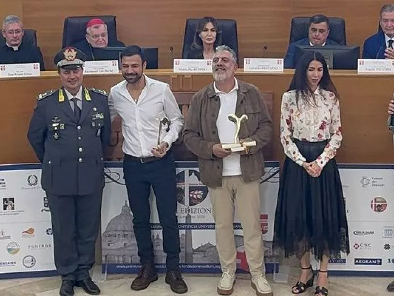 Γεωργίου-Νικολάου: Πήραν βραβείο στο Βατικανό για τον μικρό Αντρέα του Famagusta. Πώς το γιόρτασε το γλυκό αγοράκι