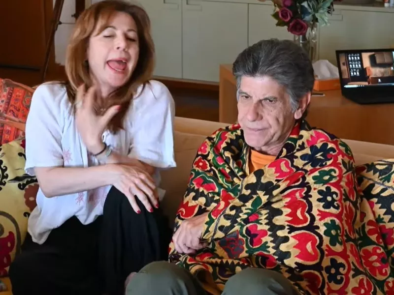 Δήμητρα Παπαδοπούλου-Γιάννης Μπέζος: Επικό remake των Απαράδεκτων!