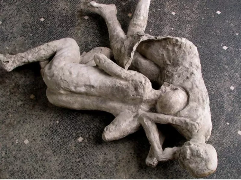 bodies found at the pompeii