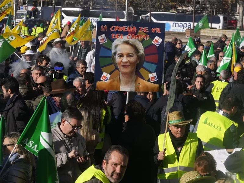 ΕΕ: Οι Βρυξέλλες περικόπτουν τον αγροτικό προϋπολογισμό, οι αγρότες κηρύσσουν πόλεμο