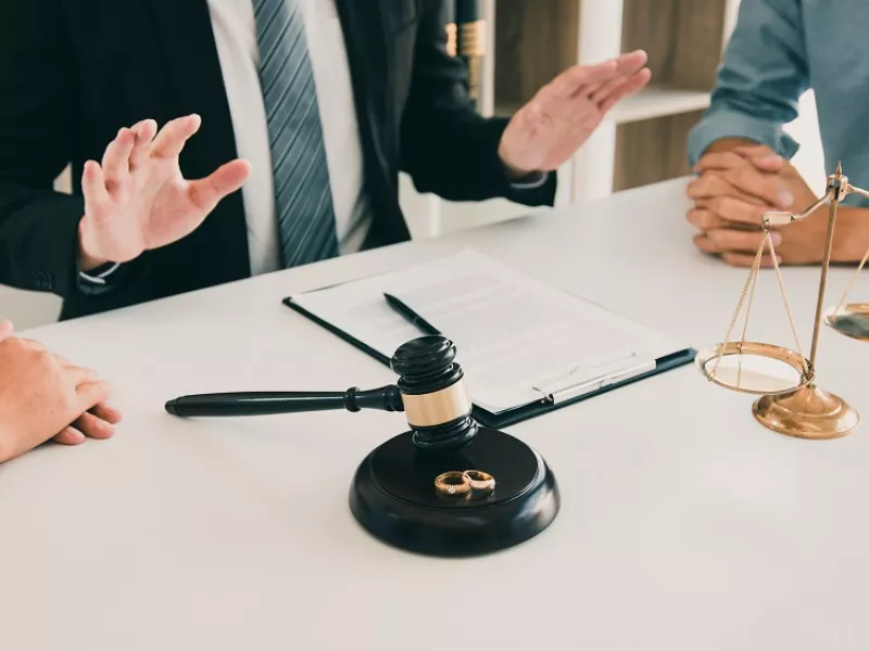 Πόλεμος δικαστών - δικηγόρων