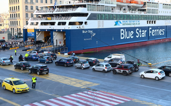 Πώς θα μεταφέρονται τα οχήματα εναλλακτικών καυσίμων με τα πλοία - Οδηγίες από το υπ. Ναυτιλίας