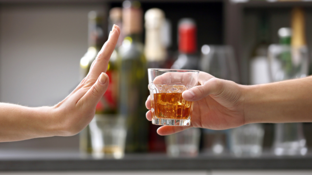 Πώς το αλκοόλ επηρεάζει την υγεία του εντέρου