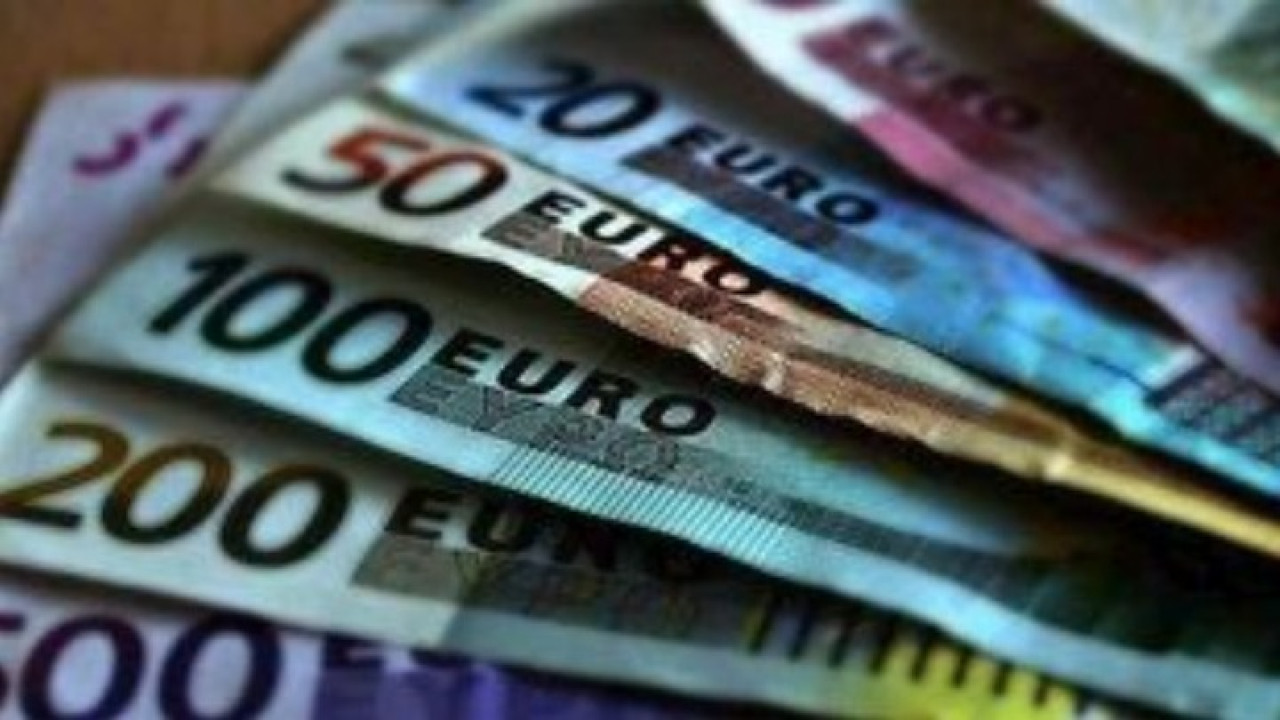 ΔΥΠΑ: Έως τα μεσάνυχτα ανοιχτή η πλατφόρμα για την έκτακτη ενίσχυση των 250 ευρώ - Οι δικαιούχοι
