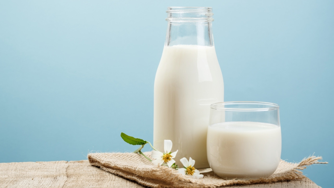 Περιττό και διατροφικά ελλιπές το γάλα φόρμουλα για μεγαλύτερα βρέφη και νήπια