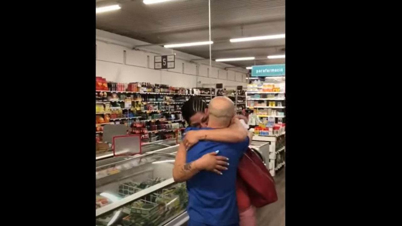 Italia: Le ha proposto di sposarlo al supermercato