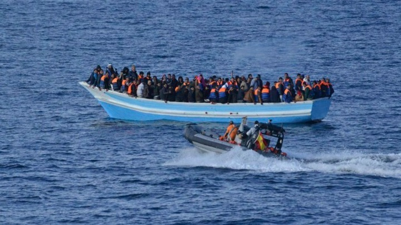 Italia: Due bambini trovati carbonizzati a bordo con migranti