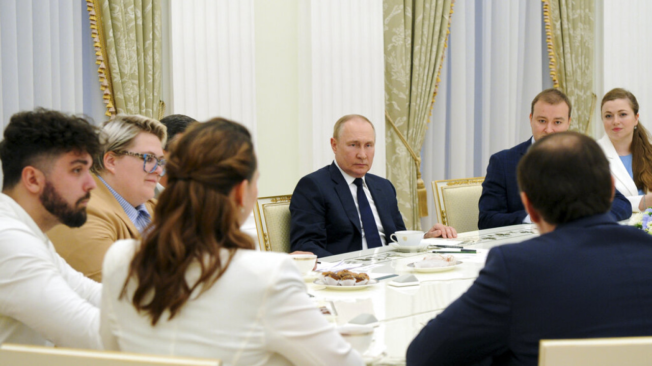 Встреча с победителями лидеры россии. Встреча президента России с финалистами конкурса лидеров России.