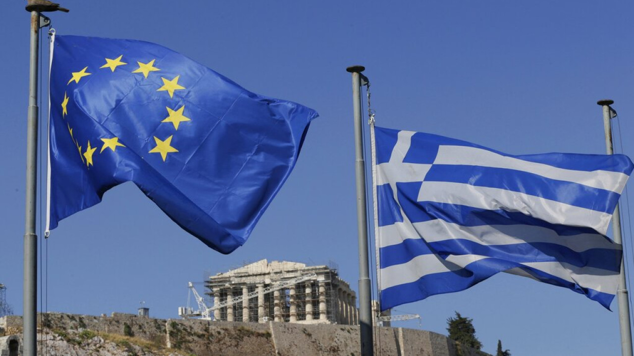 Handelsblatt: Η Ελλάδα κατέγραψε την καλύτερη επίδοση στην ΕΕ στη μείωση χρέους το 2022
