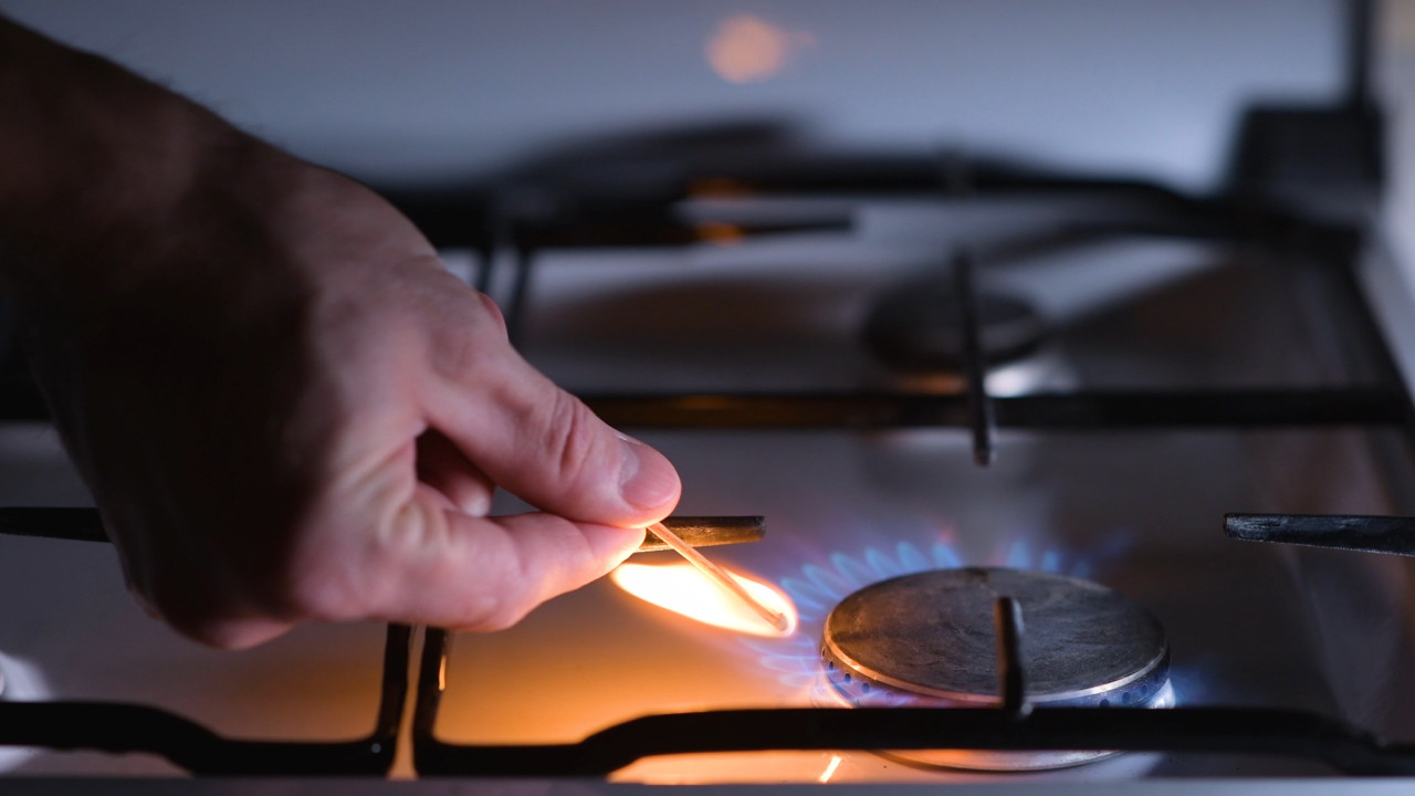 gas stove shutterstock 1756402790