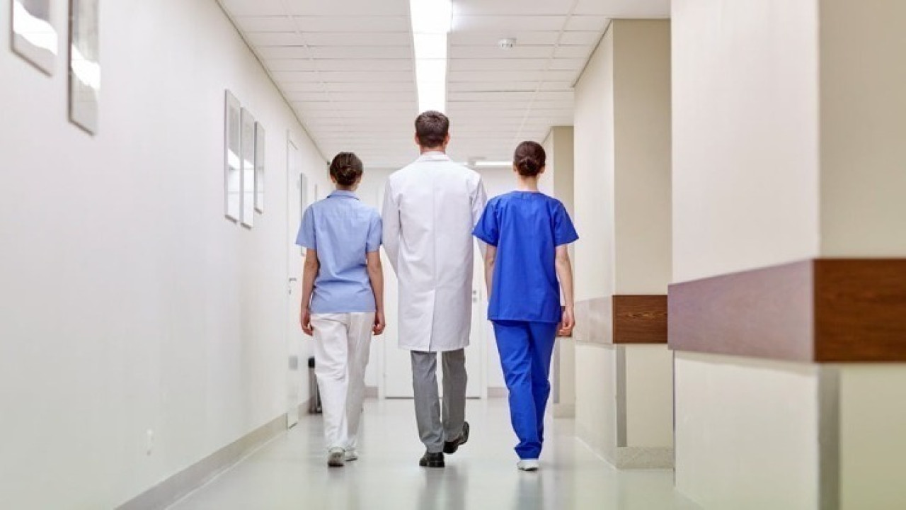 Νέες προσλήψεις μόνιμων γιατρών και νοσηλευτών το επόμενο διάστημα στο ΕΣΥ