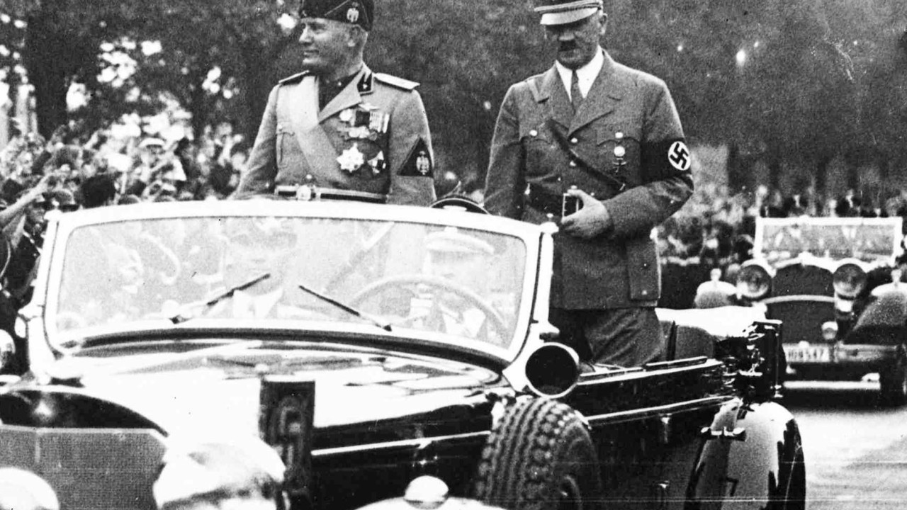 Foto d’archivio – 27 settembre 1937: Hitler e Mussolini insieme a Berlino