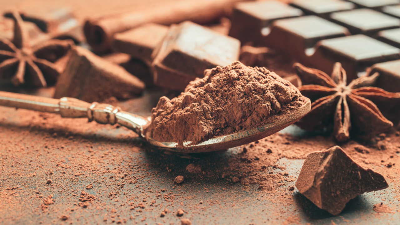 «Ένοχη» για επικίνδυνα βαρέα μέταλλα η μαύρη σοκολάτα λένε οι ειδικοί
