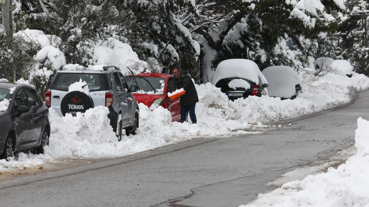 Barbara: Χιονοπτώσεις για 4η ημέρα – Ποιες περιοχές θα «χτυπήσει» την Τετάρτη