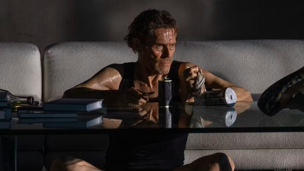 Inside: Ο Βασίλης Κατσούπης σκηνοθετεί τον Γουίλεμ Νταφόε – Στην Berlinale η ταινία