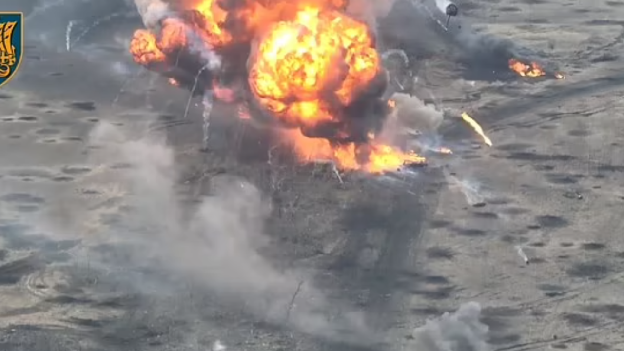 Συγκλονιστικό βίντεο: Ουκρανοί πεζοναύτες καταστρέφουν ρωσικά τανκς εκτοξεύοντας πυραύλους Javelin μετά από ενέδρα