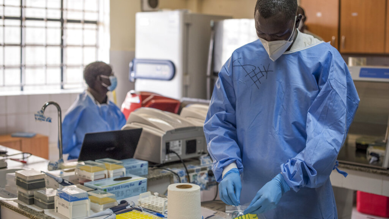 Σουδάν: Ο ΠΟΥ προσπαθεί να εκτιμήσει τον βιολογικό κίνδυνο από το εργαστήριο όπου φυλάσσονταν παθογόνοι οργανισμοί