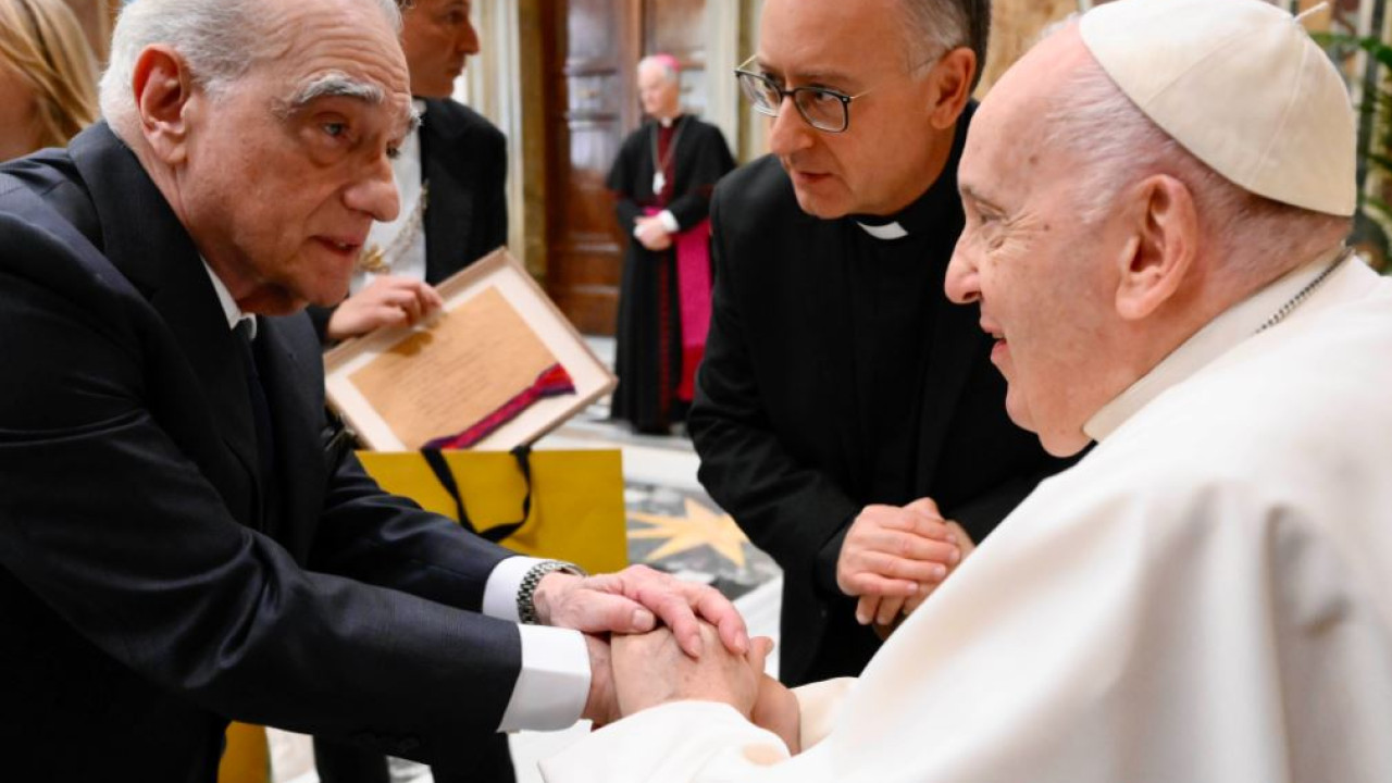 Martin Scorsese: Συναντήθηκε με τον πάπα Φραγκίσκο – Θα γυρίσει ταινία για τον Ιησού (φωτό)