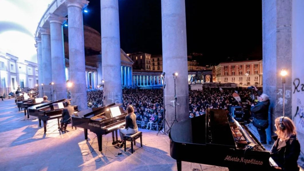 Piano City Athens: Το φεστιβάλ που μετατρέπει την Αθήνα σε συναυλιακή αίθουσα πιάνου