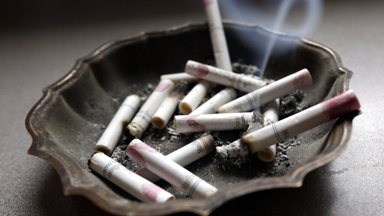 Έρευνα: Η έγκαιρη διακοπή του καπνίσματος σχετίζεται με υψηλότερα ποσοστά επιβίωσης για άτομα με καρκίνο στον πνεύμονα