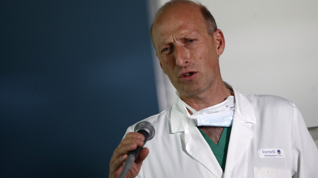 Italia: “Francesco sta bene, scherzava con me”, ha detto il chirurgo