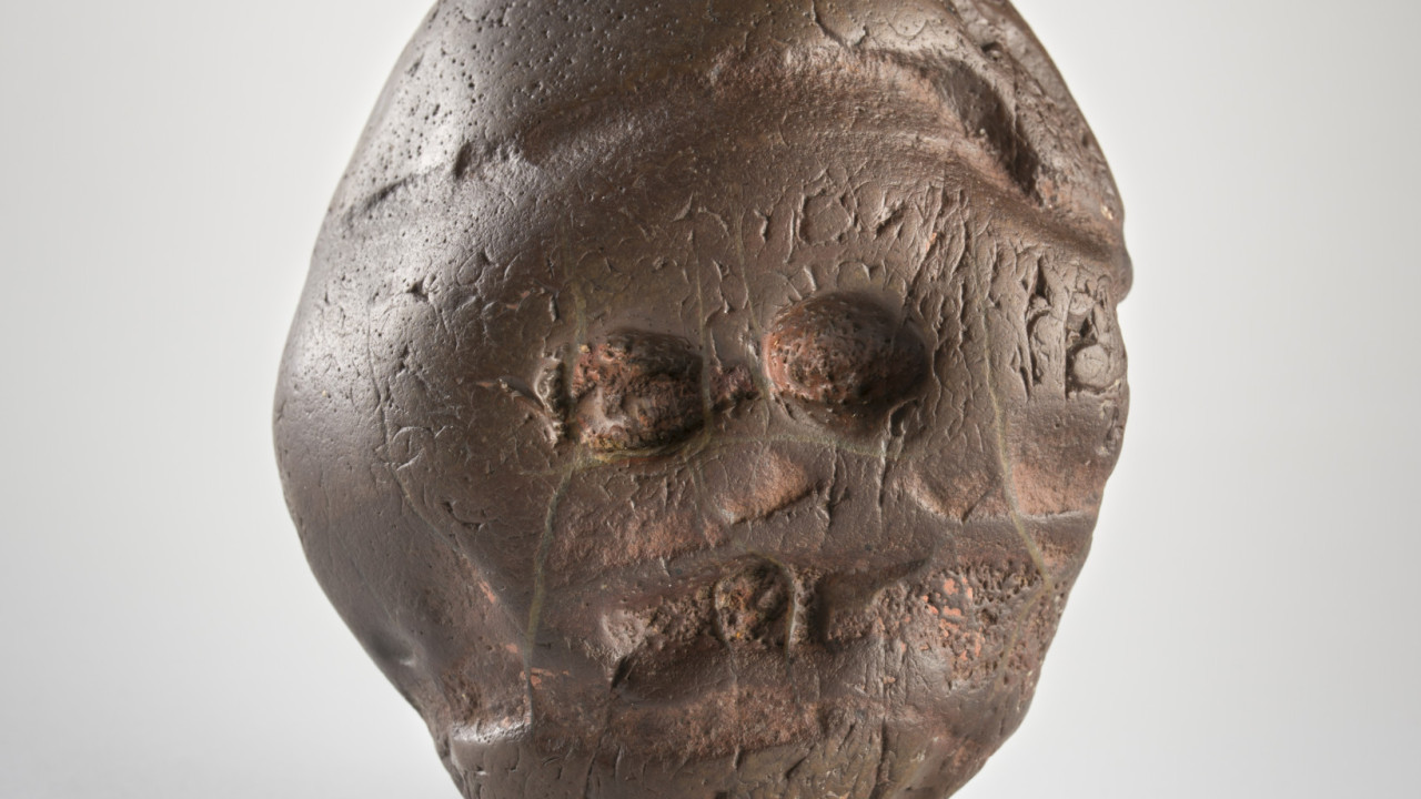 Αρχαιολογικά ευρήματα γλυπτικής, που σμιλεύτηκαν 2,5 εκ. έως 50.000 χρόνια, στο Μουσείο Μπενάκη