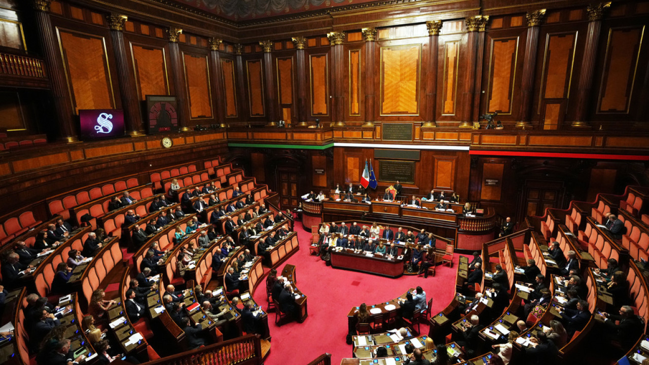&Iota;&tau;&alpha;&lambda;ί&alpha;: &Omicron;&iota; &alpha;&kappa;&tau;&iota;&beta;&iota;&sigma;&tau;έ&sigmaf; &pi;&rho;&omicron;&epsilon;&iota;&delta;&omicron;&pi;&omicron;&iota;&omicron;ύ&nu; ό&tau;&iota; &tau;&omicron; &nu;&omicron;&mu;&omicron;&sigma;&chi;έ&delta;&iota;&omicron; &gamma;&iota;&alpha; &tau;&omicron;&nu; &beta;&iota;&alpha;&sigma;&mu;ό &mu;&pi;&omicron;&rho;&epsilon;ί &nu;&alpha; &epsilon;&upsilon;&nu;&omicron;ή&sigma;&epsilon;&iota; &tau;&omicron;&upsilon;&sigmaf; &delta;&rho;ά&sigma;&tau;&epsilon;&sigmaf;