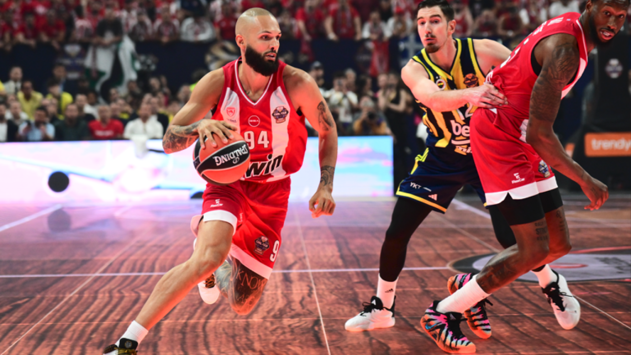 Final Four: &Omicron;&lambda;&upsilon;&mu;&pi;&iota;&alpha;&kappa;ό&sigmaf; - &Phi;&epsilon;&nu;&epsilon;&rho;&mu;&pi;&alpha;&chi;&tau;&sigma;έ 33-24 (&eta;&mu;ί&chi;&rho;&omicron;&nu;&omicron;) - &Pi;&alpha;&rho;&alpha;&kappa;&omicron;&lambda;&omicron;&upsilon;&theta;&epsilon;ί&sigma;&tau;&epsilon; live &tau;&eta;&nu; &epsilon;&xi;έ&lambda;&iota;&xi;&eta; &tau;&omicron;&upsilon; &pi;&rho;ώ&tau;&omicron;&upsilon; &eta;&mu;&iota;&tau;&epsilon;&lambda;&iota;&kappa;&omicron;ύ