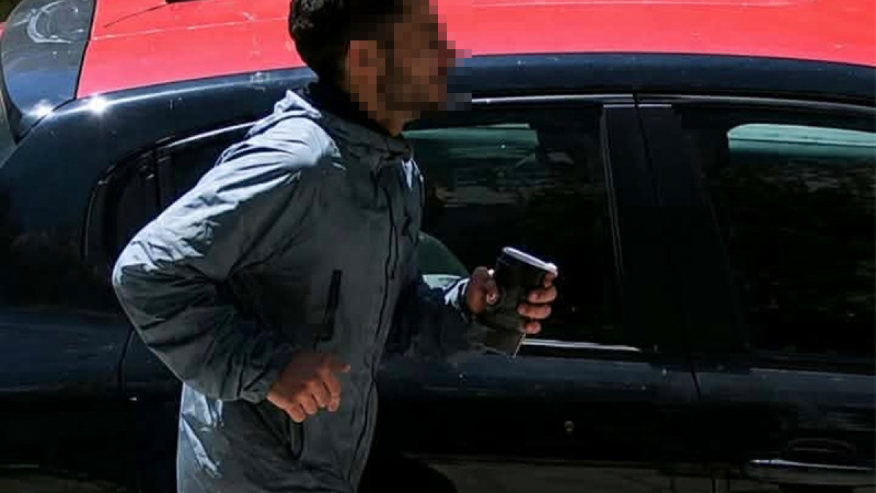Στιγμές τρόμου για 52χρονη: Άγνωστος τής έδειξε ερωτικό βίντεο, την έριξε κάτω και πήγε να την πνίξει
