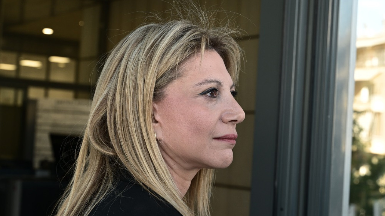 Στον Άρειο Πάγο η Μαρία Καρυστιανού: «Ήρθα να ζητήσω αναβάθμιση της κατηγορίας για τον Καραμανλή –Είμαστε έτοιμοι για την ανακοίνωση του κινήματος»