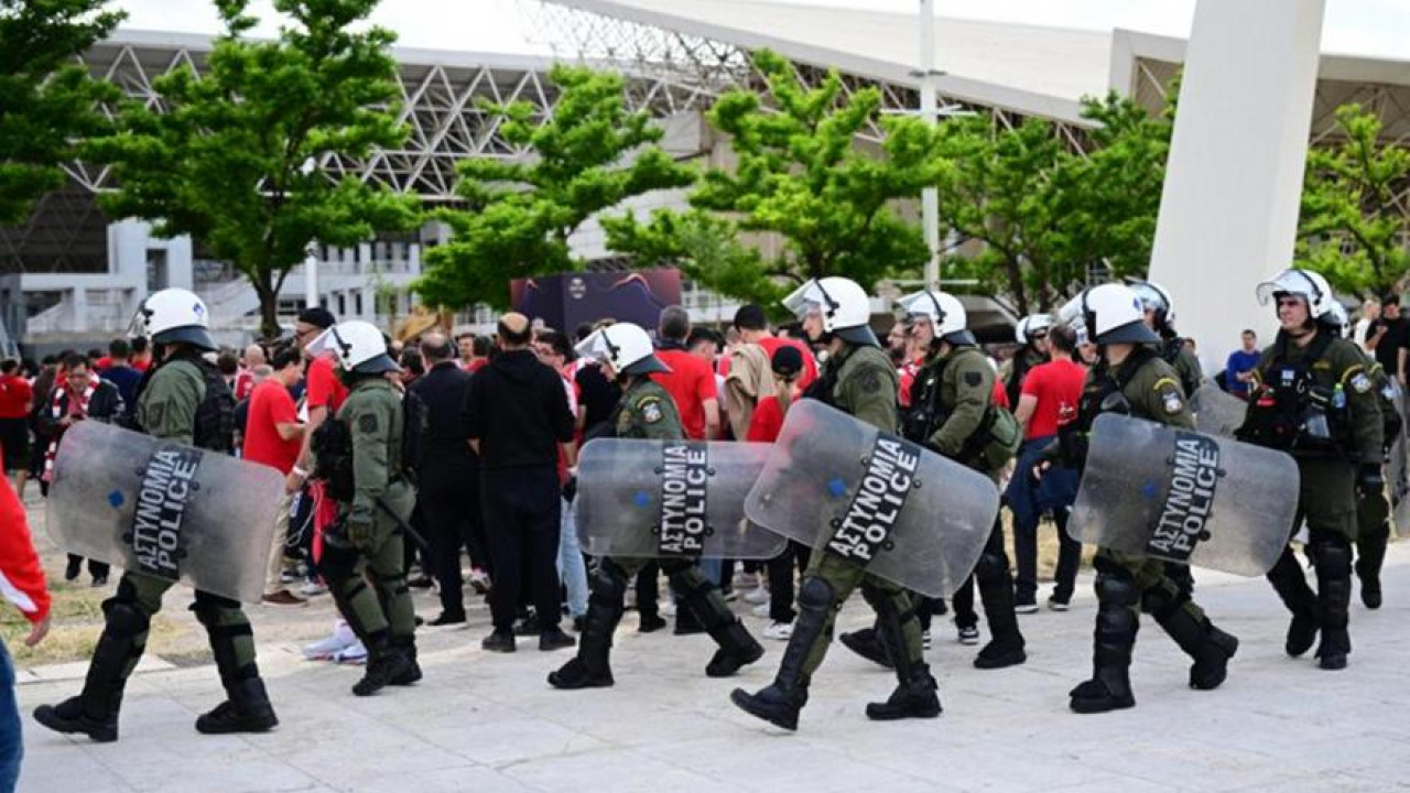 Final 4: Φτάνουν οι οπαδοί στο Telecom Center – Δρακόντεια μέτρα ασφαλείας