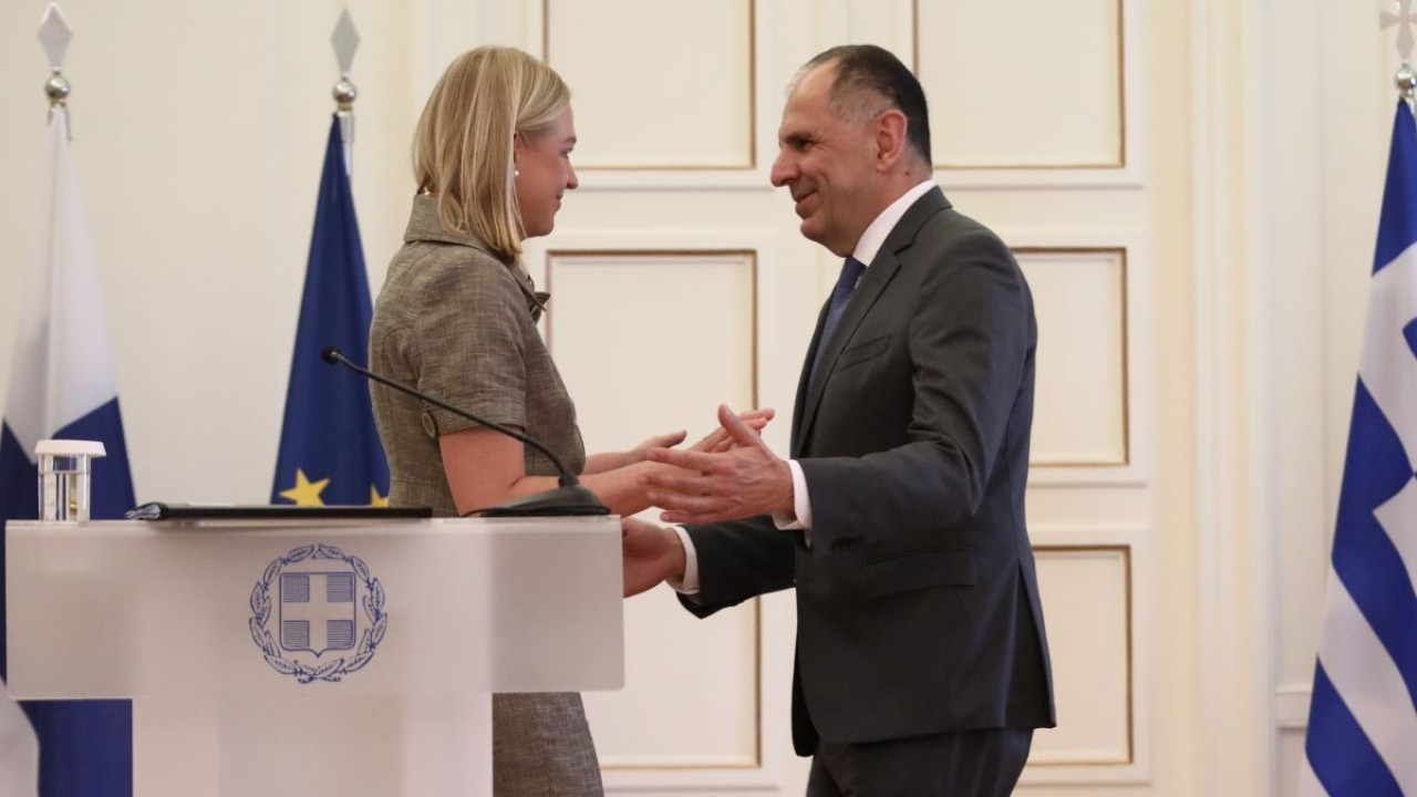 ΑΠΟ ΑΡΚΤΙΚΗ ΕΩΣ ΜΕΣΟΓΕΙΟ: ΕΛΛΑΔΑ ΚΑΙ ΦΙΝΛΑΝΔΙΑ ΑΝΑΖΗΤΟΥΝ ΚΟΙΝΟ ΒΗΜΑΤΙΣΜΟ ΓΙΑ ΤΗ ΣΤΡΑΤΗΓΙΚΗ ΑΥΤΟΝΟΜΙΑ ΤΗΣ ΕΕ