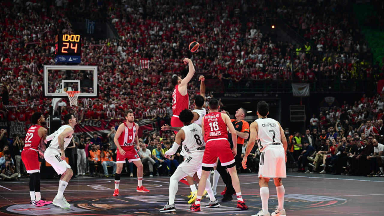 &Omicron; &mu;&epsilon;&gamma;ά&lambda;&omicron;&sigmaf; &tau;&epsilon;&lambda;&iota;&kappa;ό&sigmaf; &tau;&eta;&sigmaf; Euroleague &sigma;&tau;&omicron; &laquo;Telekom Center&raquo;: &Omicron;&lambda;&upsilon;&mu;&pi;&iota;&alpha;&kappa;ό&