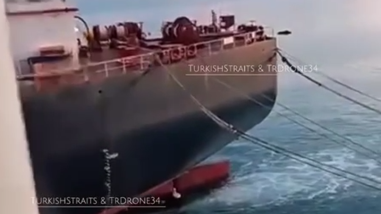 Το Κίεβο χτύπησε 3 τάνκερ του «ρωσικού σκιώδους στόλου» με θαλάσσια drones κοντά στην Τουρκία - Δείτε βίντεο