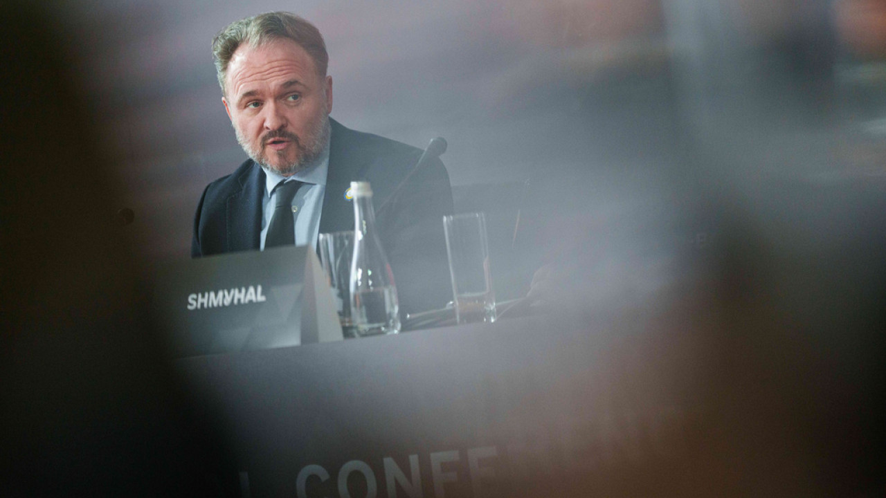 &Epsilon;&upsilon;&rho;&omega;&pi;&alpha;ί&omicron;&sigmaf; &Epsilon;&pi;ί&tau;&rho;&omicron;&pi;&omicron;&sigmaf; &Epsilon;&nu;έ&rho;&gamma;&epsilon;&iota;&alpha;&sigmaf;: &laquo;&Epsilon;&tau;&omicron;&iota;&mu;ό&tau;&eta;&tau;&alpha; &gamma;&iota;&alpha; &alpha;&nu;&alpha;&kappa;&alpha;&tau;&alpha;&nu;&omicron;&mu;ή &kappa;&alpha;&upsilon;&sigma;ί&mu;&omega;&nu; &alpha;&epsilon;&rho;&omicron;&pi;&omicron;&rho;ί&alpha;&sigmaf;&raquo;