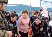Ναγκόρνο Καραμπάχ: Eκτιμήσεις για άφιξη έως και 120.000 προσφύγων στην Αρμενία 