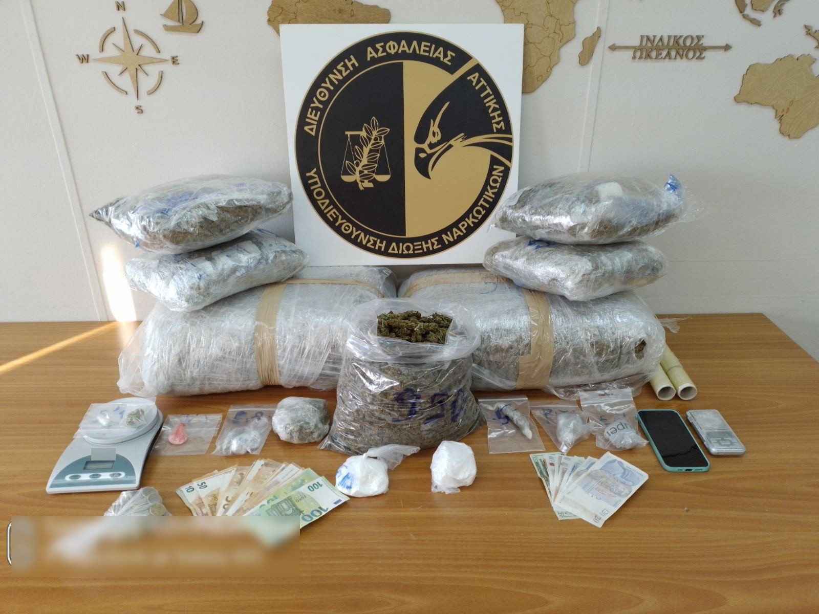 Αστυνομική Επιχείρηση για ναρκωτικά στα Νότια Προάστια Αττικής