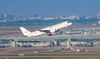 Κίνα: Παρθενική πτήση για το C919, το πρώτο επιβατικό αεροσκάφος μέσων αποστάσεων 