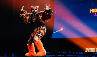 https://www.skai.gr/news/entertainment/o-akylas-provarei-to-ferto-kai-oi-pistoi-tis-eurovision-exoun-pathei-tin-plaka-tous