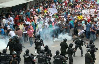 Διαδηλωτές κατέλαβαν την πρεσβεία της Βενεζουέλας στη Βολιβία