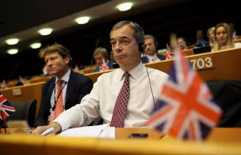 Αρνητικός ο Φάρατζ: Η νέα συμφωνία δεν είναι Brexit